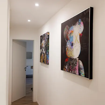 Deluxe Large - Free Parking Apartment